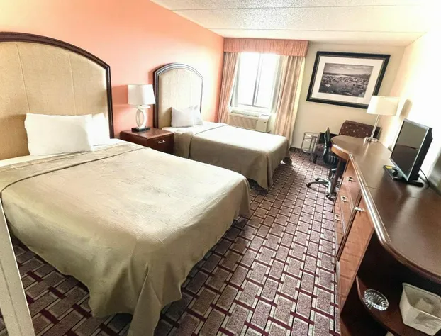 Fairbridge Hotel Cleveland East hotel detail image 4