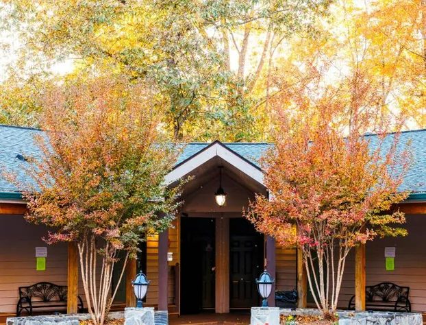 Halesford Harbour Resort - Smith Mountain Lake hotel detail image 3