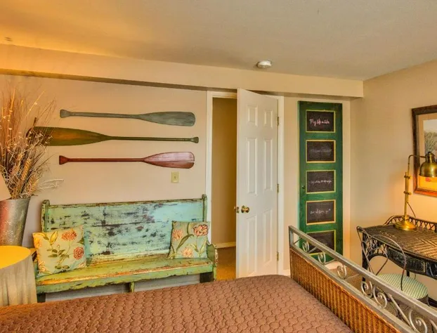 Sandy Cove Inn hotel detail image 1