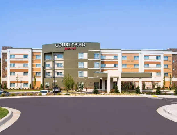 Courtyard Hot Springs hotel detail image 1