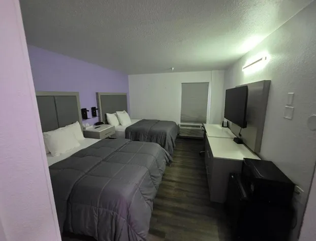 The Aqua Pacific Hotel hotel detail image 4