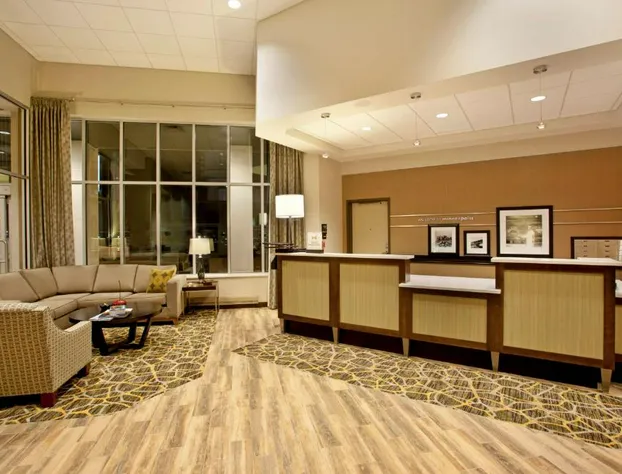 Hampton Inn & Suites Minneapolis / Downtown hotel detail image 3