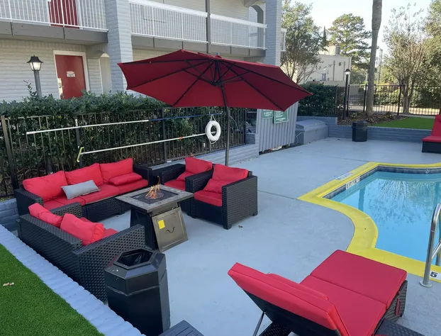 Casa Bella Inn & Suites hotel detail image 2