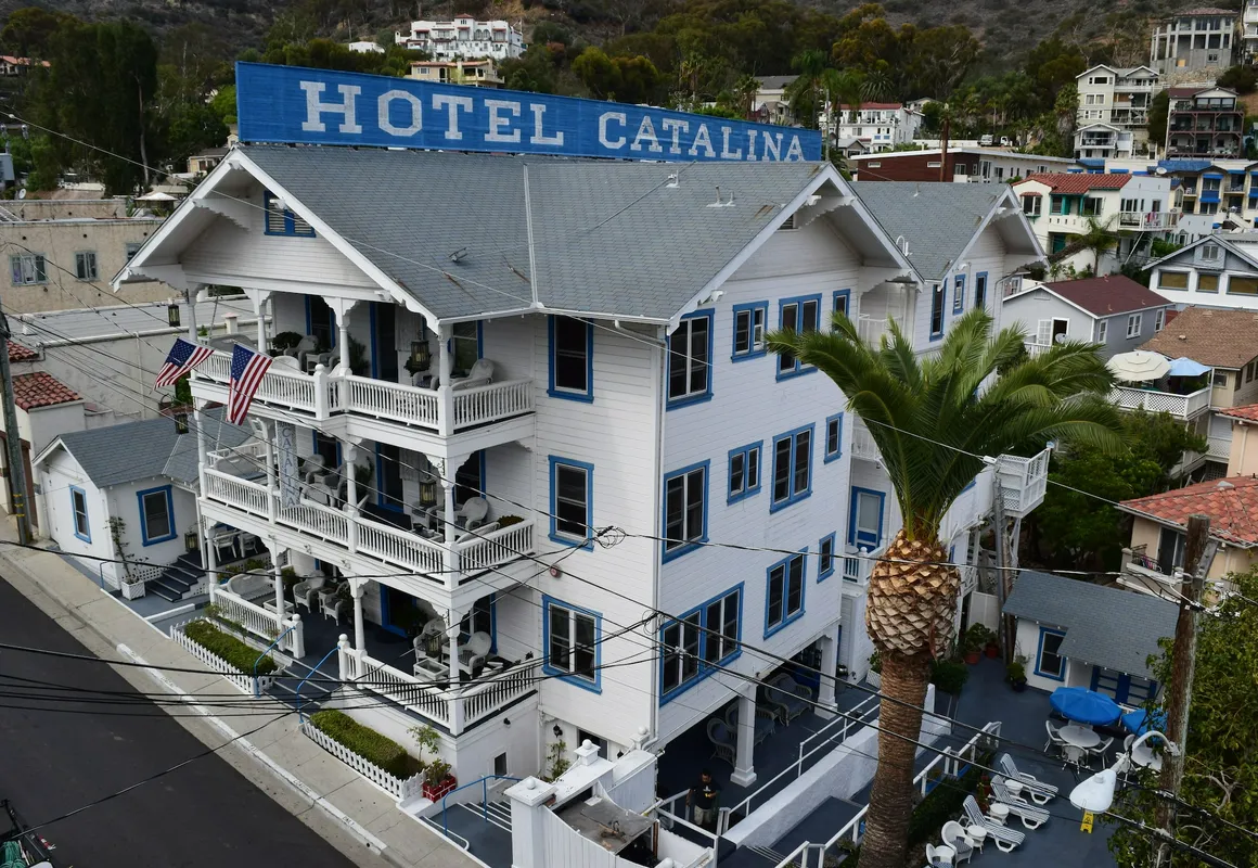 Studio 9 Hotel Catalina hotel hero