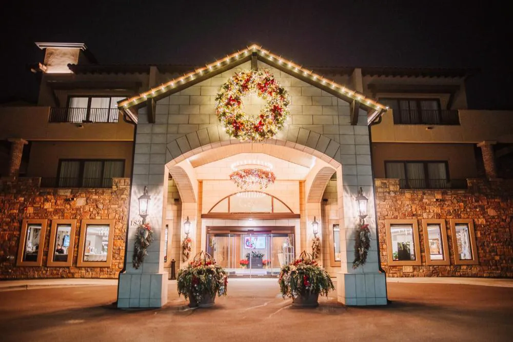 Flying Horse Resort & Club hotel hero