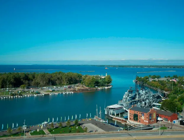 Buffalo Marriott at LECOM HARBORCENTER hotel detail image 2