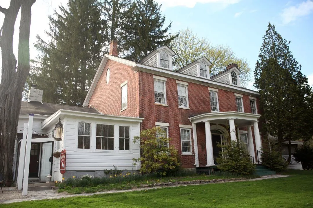 Race Brook Lodge hotel hero