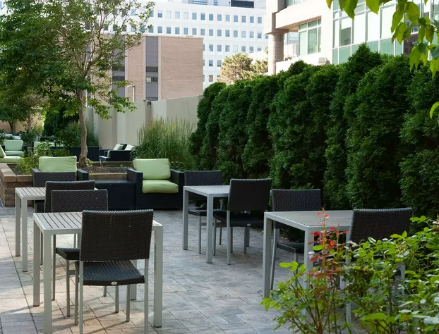 DoubleTree by Hilton Hotel Cleveland Downtown - Lakeside hotel detail image 3