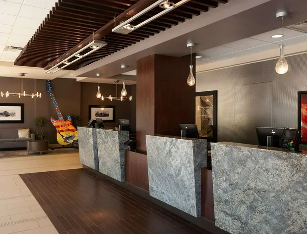 DoubleTree by Hilton Hotel Cleveland Downtown - Lakeside hotel detail image 4