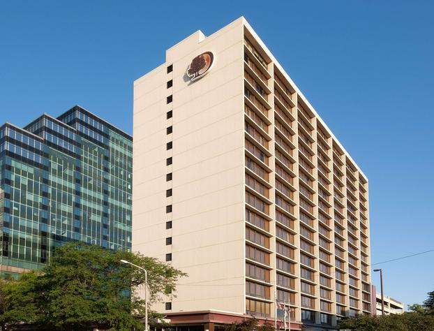 DoubleTree by Hilton Hotel Cleveland Downtown - Lakeside hotel detail image 1