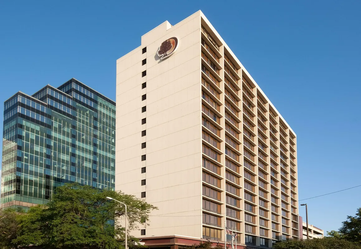 DoubleTree by Hilton Hotel Cleveland Downtown - Lakeside hotel hero