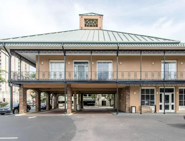 Quality Inn Downtown Historic District hotel detail image 2