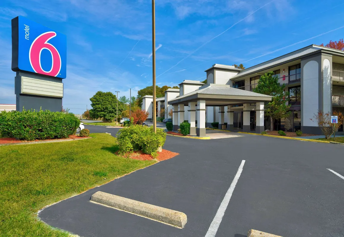 Motel 6 Seaford, DE hotel hero