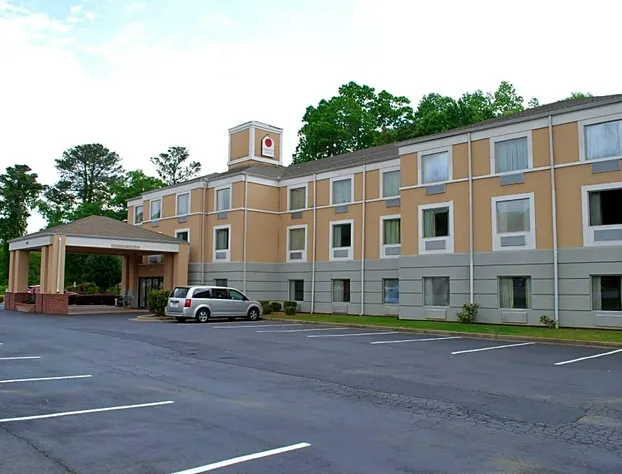 Jameson Inn and Suites Riverdale hotel detail image 2