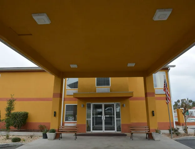 Jameson Inn - Hazlehurst hotel detail image 3