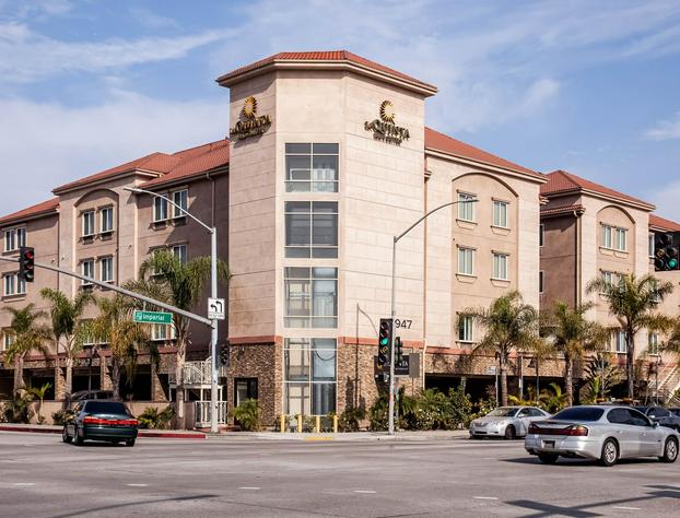 La Quinta Inn & Suites by Wyndham Inglewood hotel detail image 1