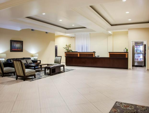 La Quinta Inn & Suites by Wyndham Inglewood hotel detail image 2