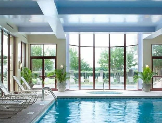 Radisson Hotel Memphis - University hotel detail image 1