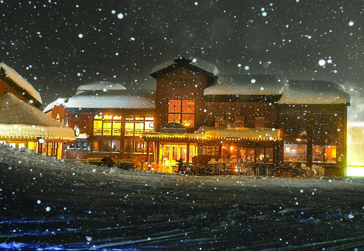 Grand Targhee Resort hotel hero