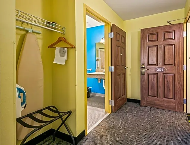 Magnuson Hotel Wildwood Inn Crawfordville hotel detail image 2