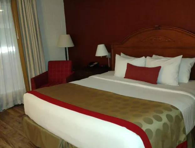 Ramada by Wyndham Albert Lea hotel detail image 4
