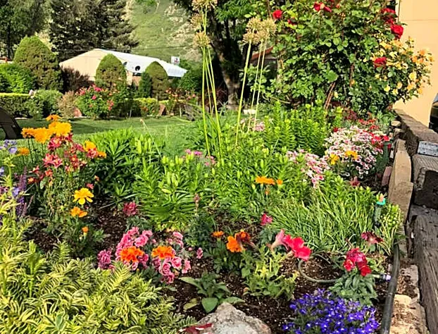 Glenwood Springs Cedar Lodge hotel detail image 3