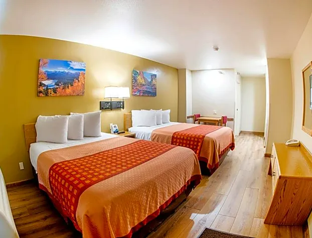 Glenwood Springs Cedar Lodge hotel detail image 4