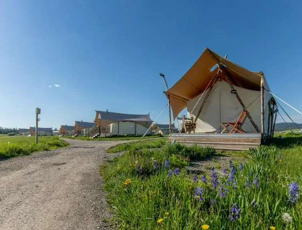 Under Canvas West Yellowstone hotel detail image 1