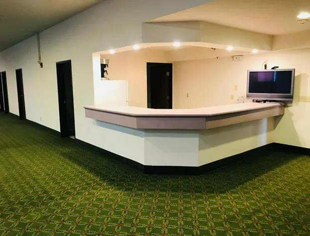 Pinckeyville Inn and Suites hotel detail image 4