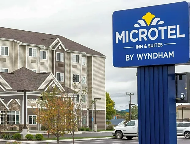 Microtel Inn & Suites By Wyndham Altoona hotel detail image 1