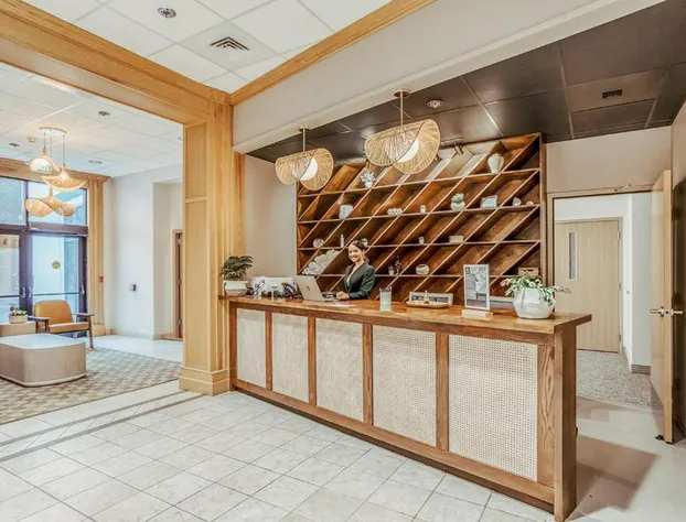 Bonneville Hot Springs Resort & Spa hotel detail image 4