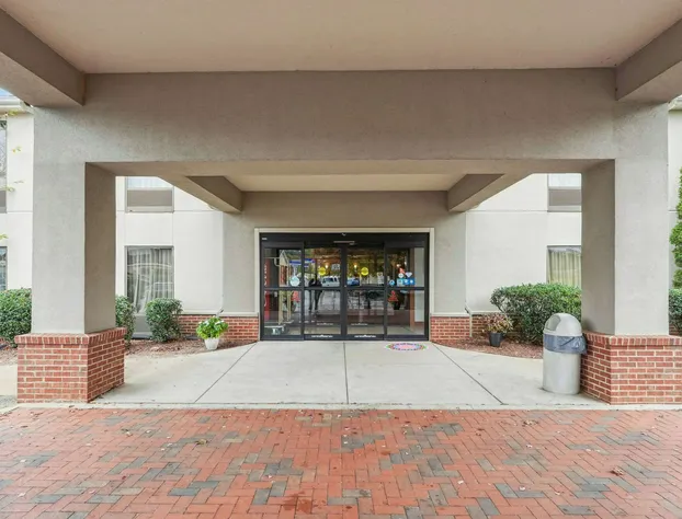 Quality Inn & Suites Dawsonville hotel detail image 2