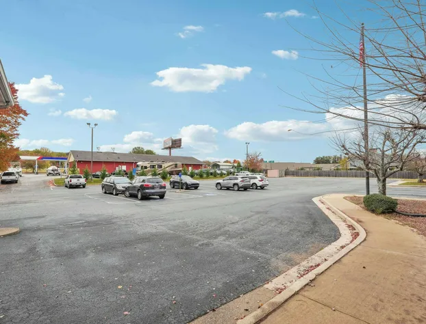 Quality Inn & Suites Dawsonville hotel detail image 3