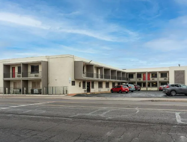 Central Phoenix Hotel hotel detail image 2