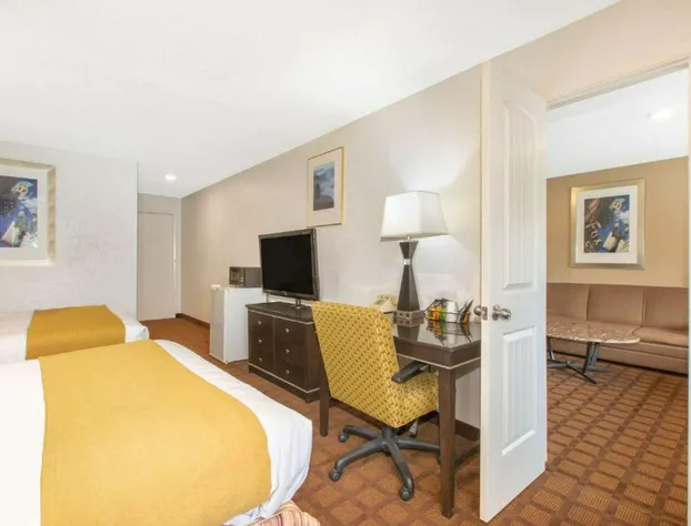 Umpqua Valley Hotel hotel detail image 4