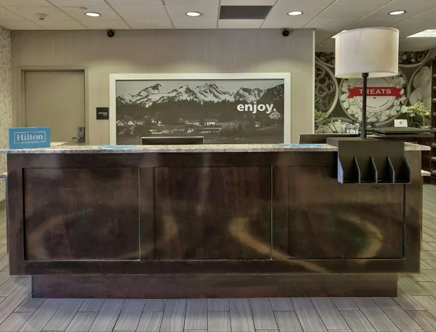 Hampton Inn & Suites Albuquerque Airport hotel detail image 3