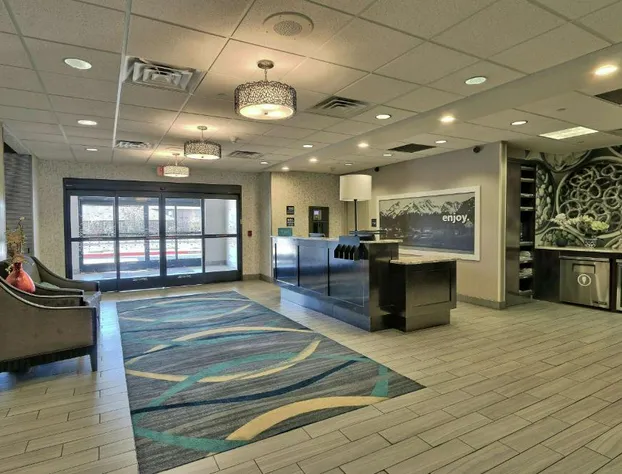 Hampton Inn & Suites Albuquerque Airport hotel detail image 4