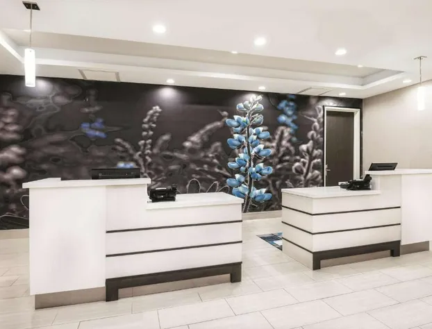 La Quinta Inn & Suites by Wyndham Odessa N. - Sienna Tower hotel detail image 4