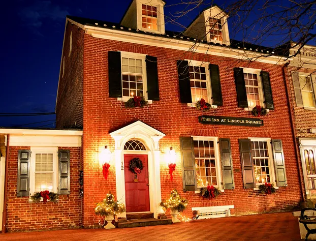 Inn at Lincoln Square hotel detail image 4