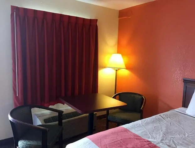 Motel 6 Opelika AL hotel detail image 1