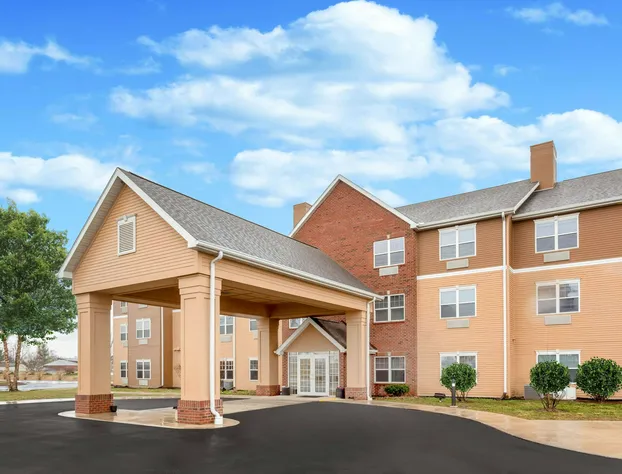 AmericInn by Wyndham Fulton Clinton hotel detail image 1