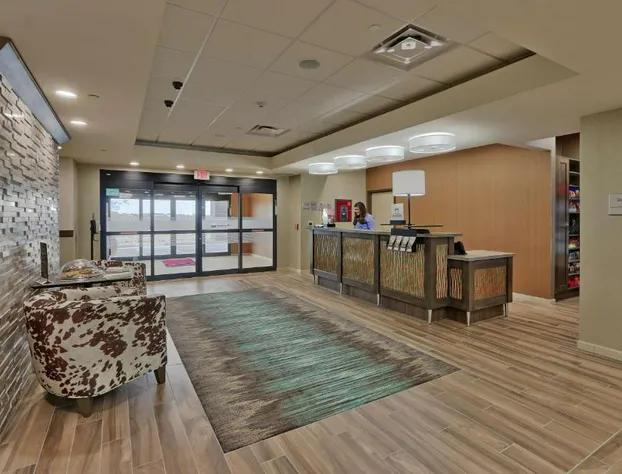 Hampton Inn & Suites Artesia hotel detail image 3