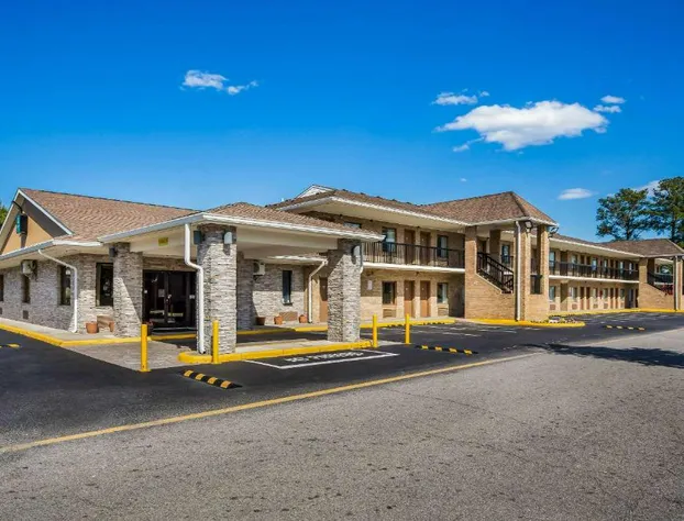 Quality Inn & Suites Suffolk West hotel detail image 1