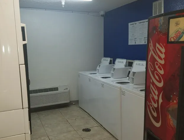 Intown Suites Extended Stay Select Orlando UCF hotel detail image 1