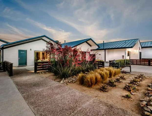 Lakehouse Resort hotel detail image 1