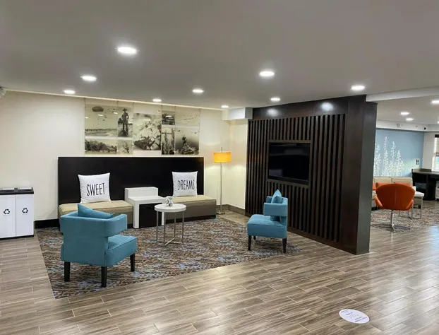 Sleep Inn St. Robert-Fort Leonard Wood hotel detail image 4