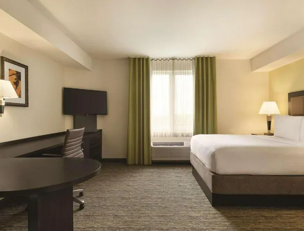 Park Inn by Radisson, Calgary Airport North, AB hotel detail image 2