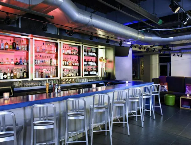 Aloft Cleveland Downtown hotel detail image 1