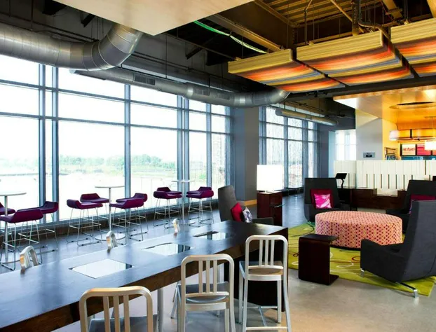 Aloft Cleveland Downtown hotel detail image 4