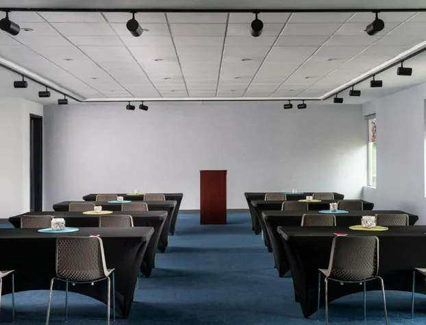 Aloft Beachwood hotel detail image 4